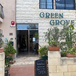 Grove Penzion